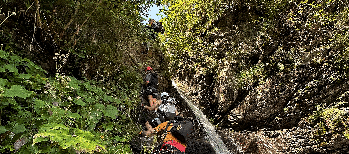 Klettern am Wasserfall in Gargellen