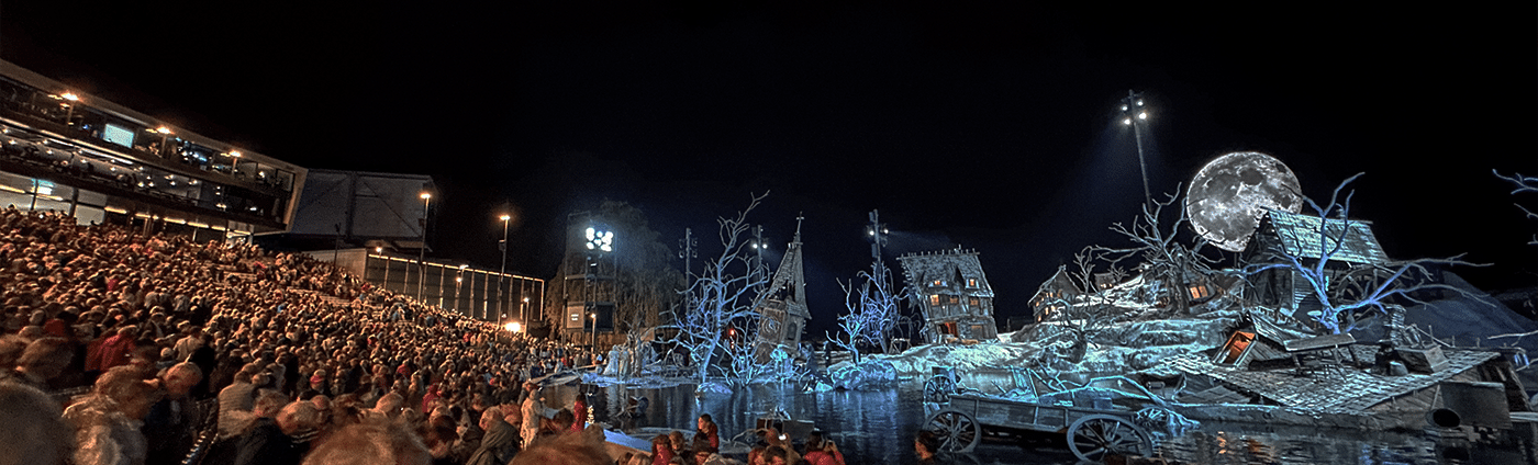 Festspiele Bregenz bei Nacht